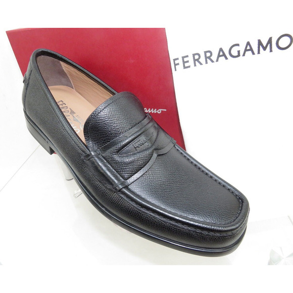 Salvatore Ferragamo | Shoes | Nib Ferragamo Lanzarote Black  display picture 1